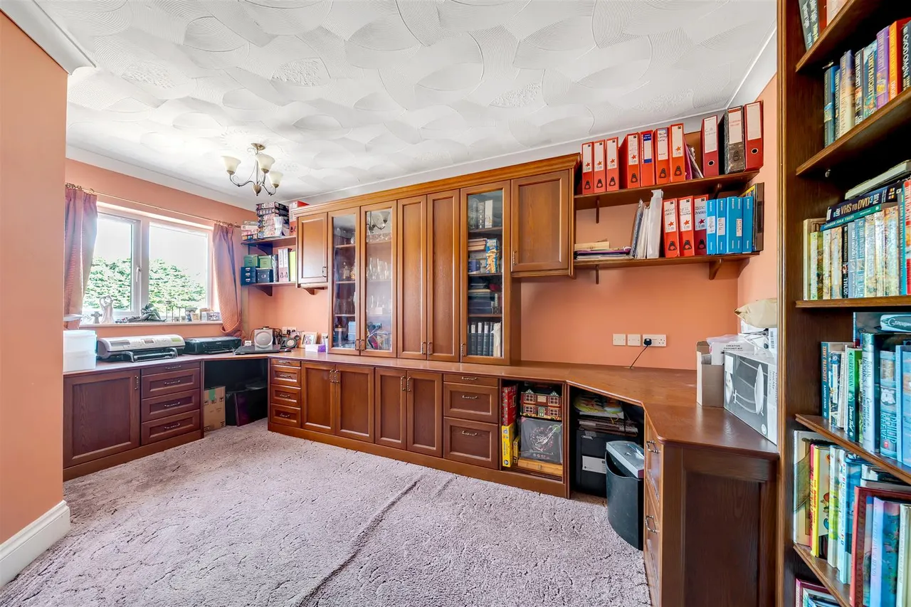 Buxton Road, Weymouth, DT4 9PL, photo 20