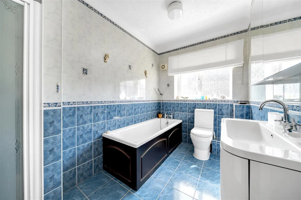 Buxton Road, Weymouth, DT4 9PL, photo 16