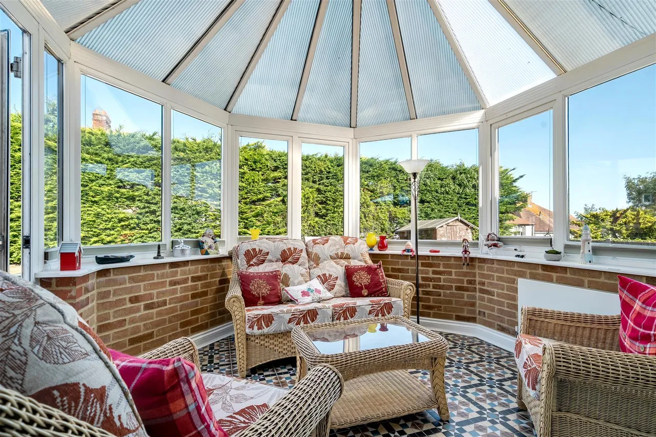 Buxton Road, Weymouth, DT4 9PL, photo 17