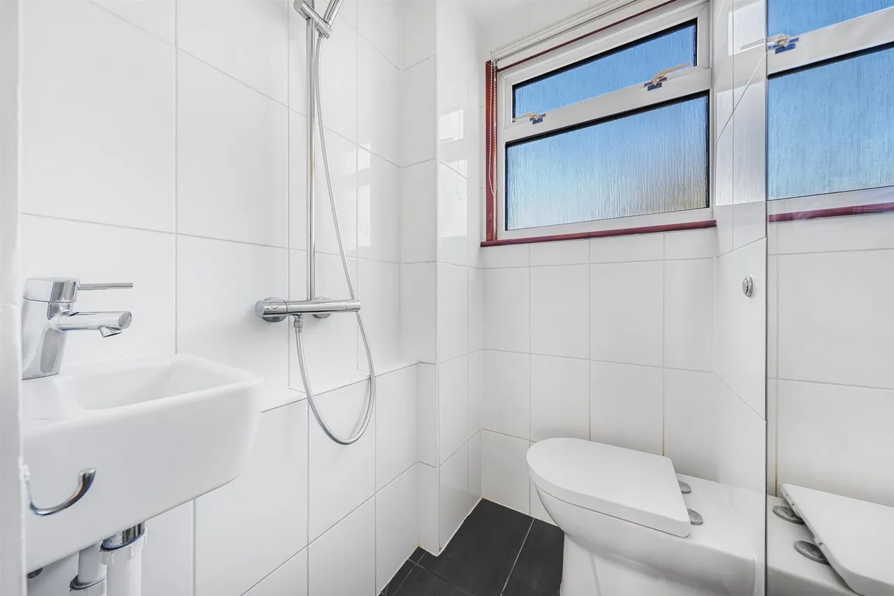 Arabia Close, North Chingford, E4, photo 10