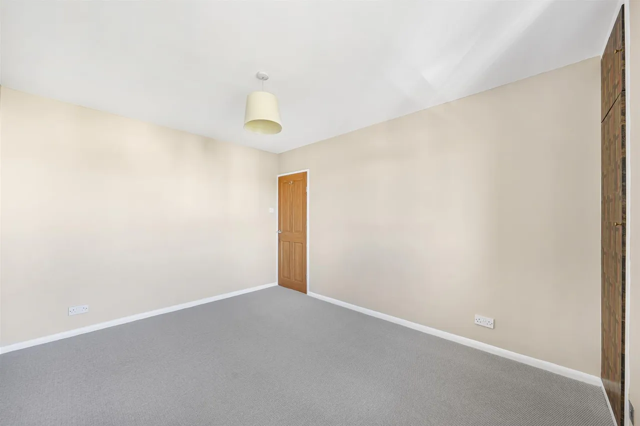 Arabia Close, North Chingford, E4, photo 15