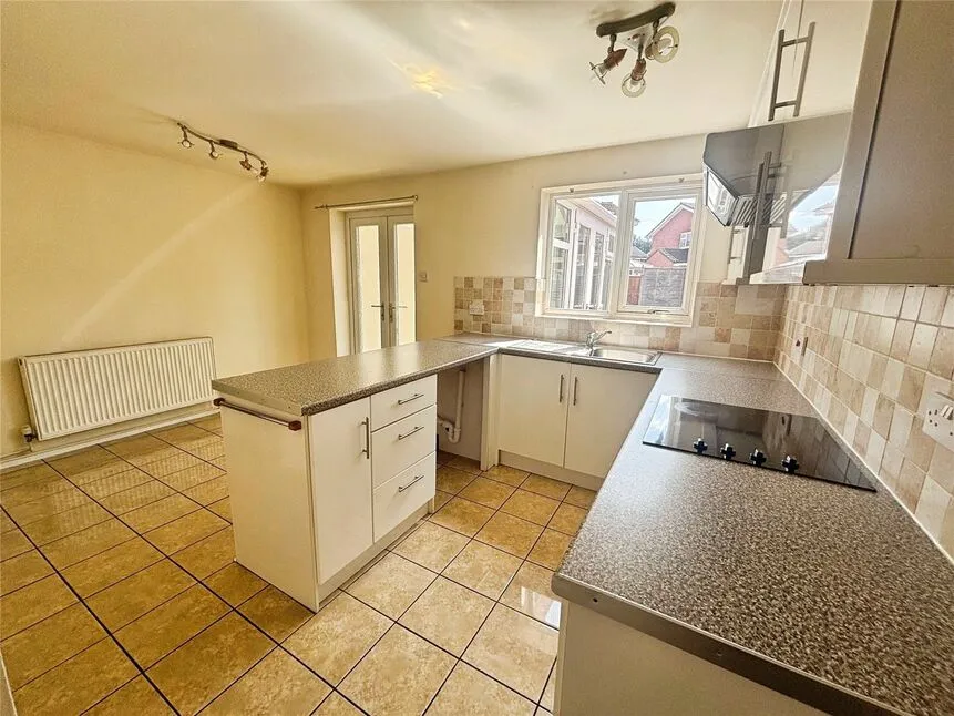 St. Andrews Drive, Perton, Staffordshire, WV6, photo 5