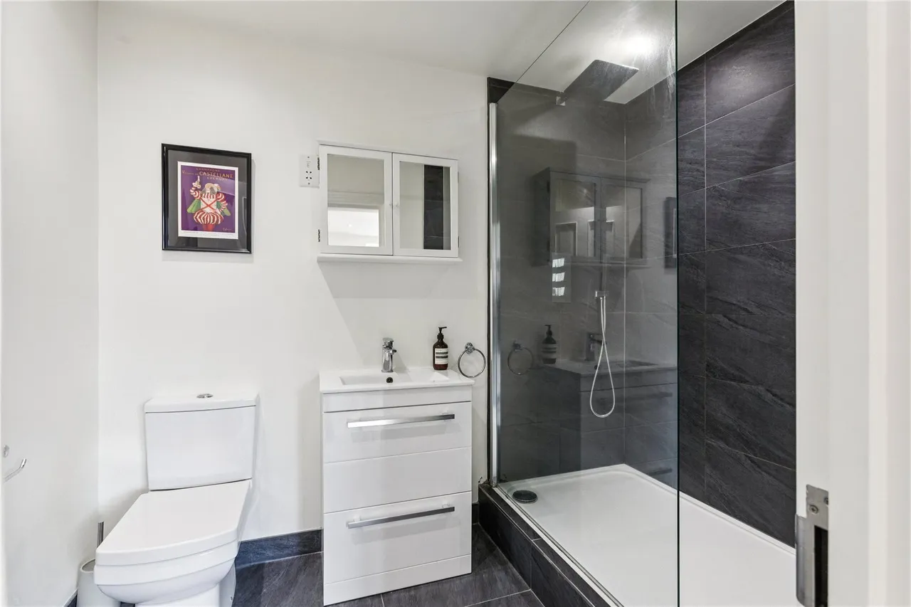 Acris Street, London, SW18, photo 5