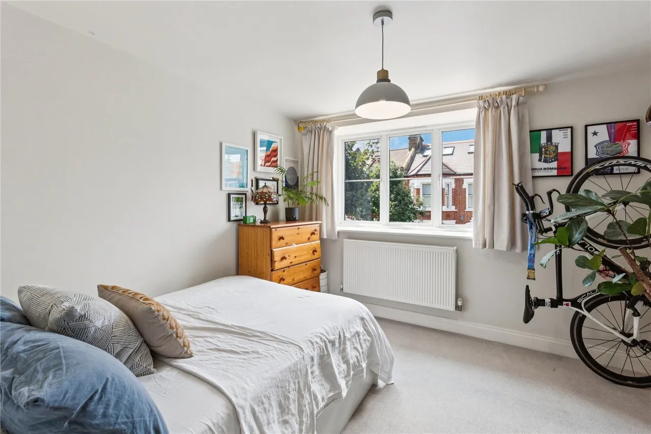 Acris Street, London, SW18, photo 6