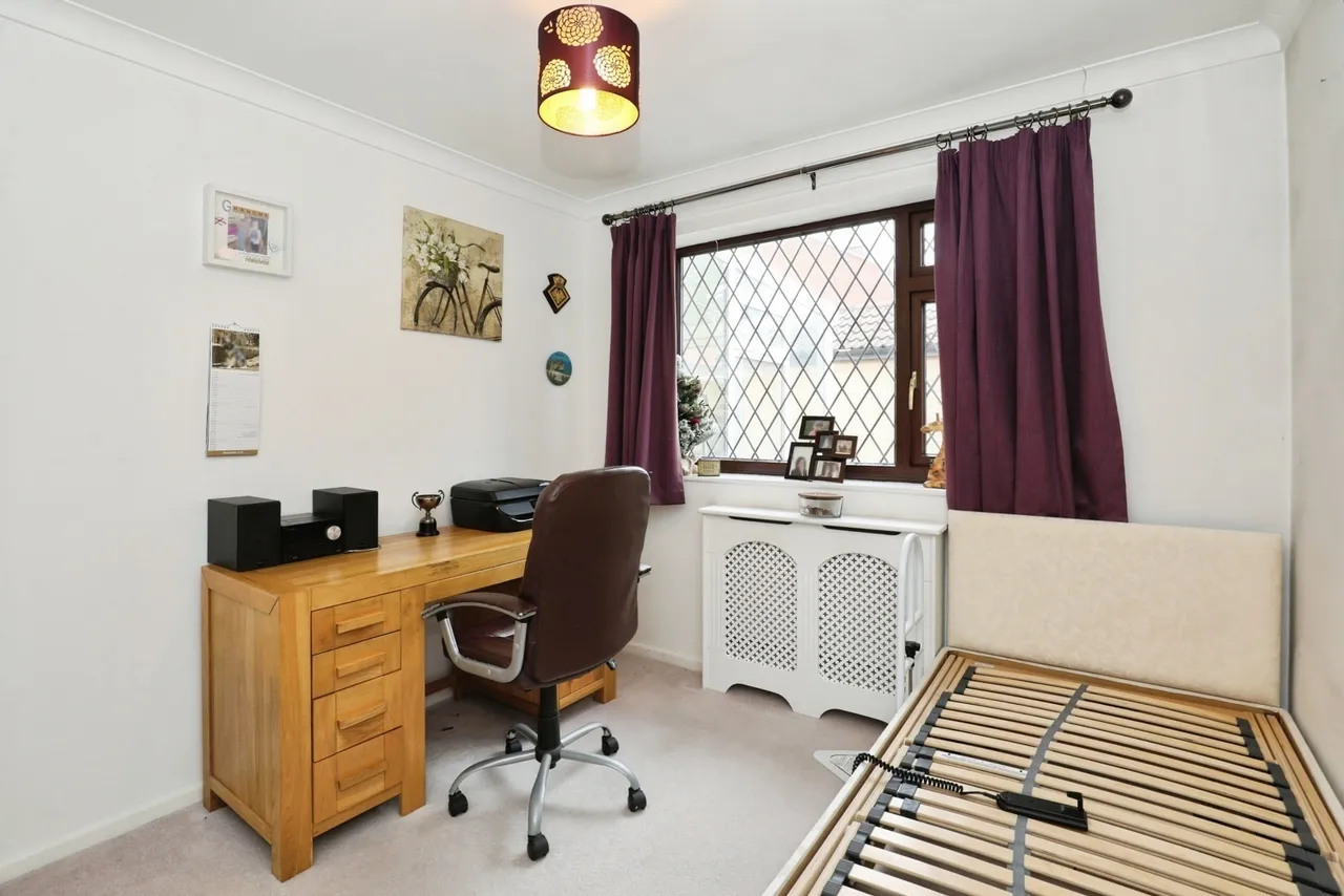 Bowness Road, Wistaston, CW2, photo 10