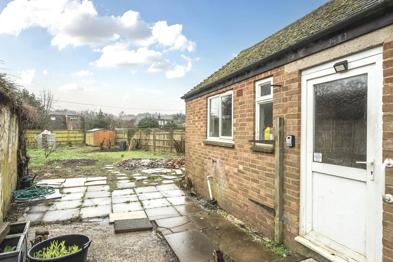 Widdenton View, Lane End, HP14 3EB, photo 12