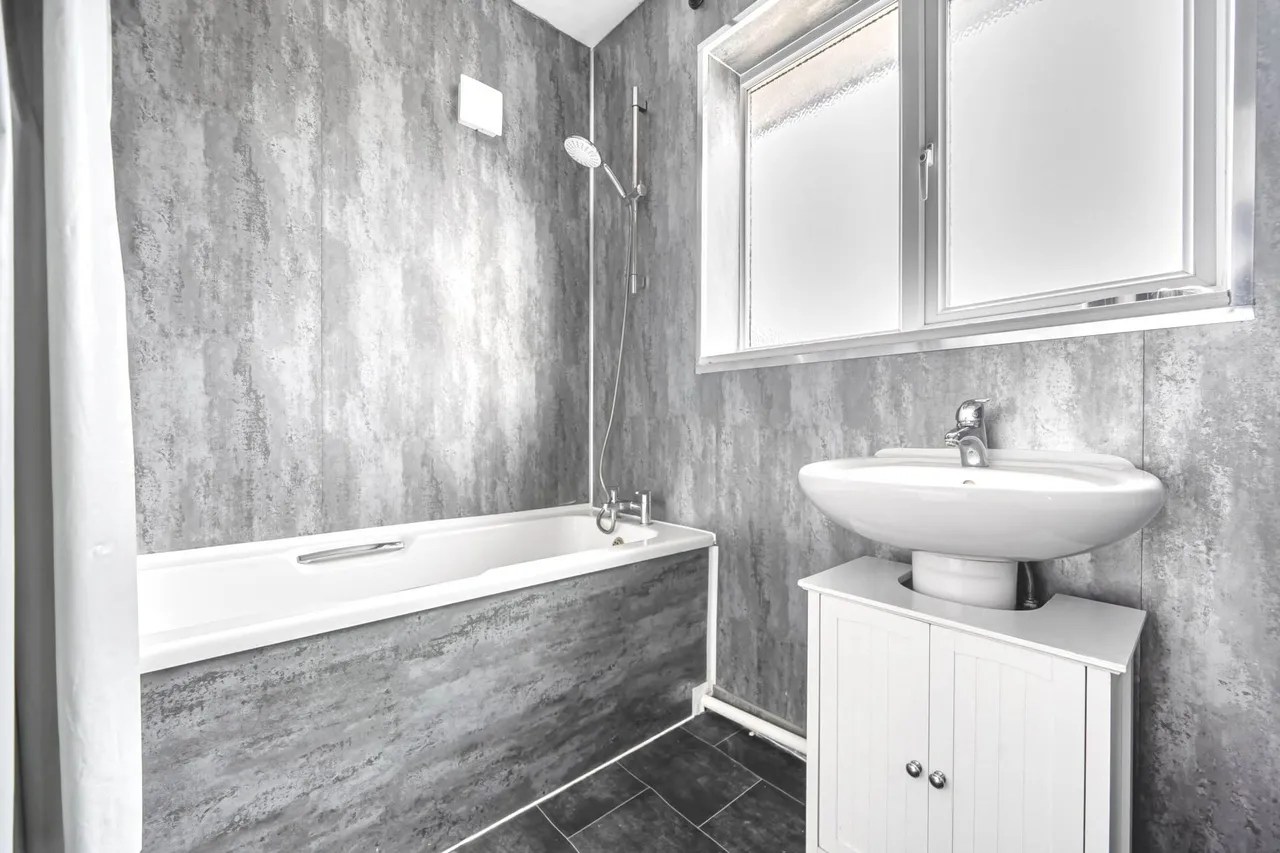 Widdenton View, Lane End, HP14 3EB, photo 6