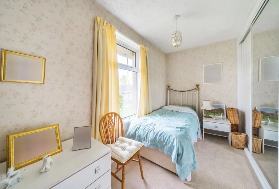 Oldfield Crescent, Cheltenham, GL51, photo 8