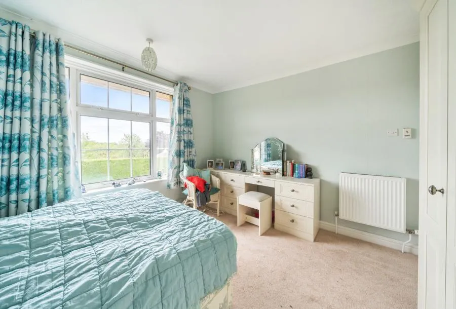 Oldfield Crescent, Cheltenham, GL51, photo 6