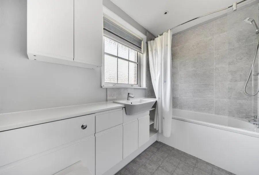 Oldfield Crescent, Cheltenham, GL51, photo 12