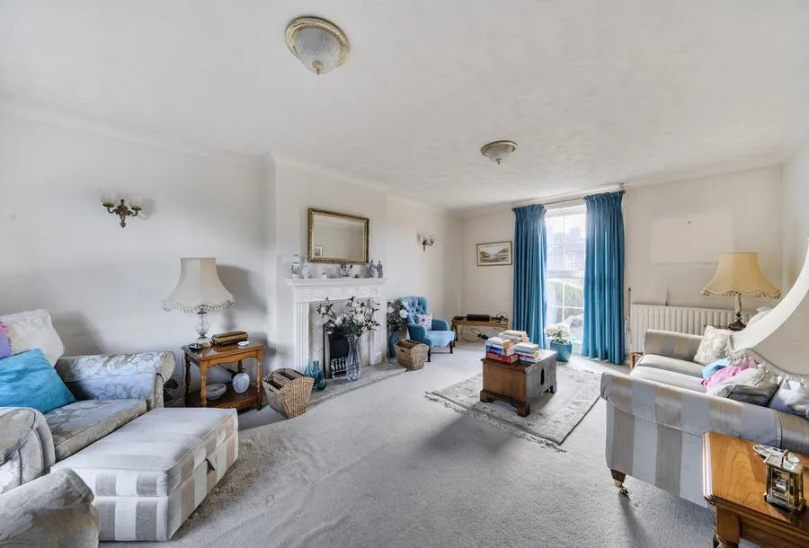 Oldfield Crescent, Cheltenham, GL51, photo 19