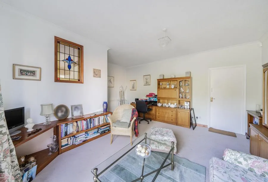 Oldfield Crescent, Cheltenham, GL51, photo 22