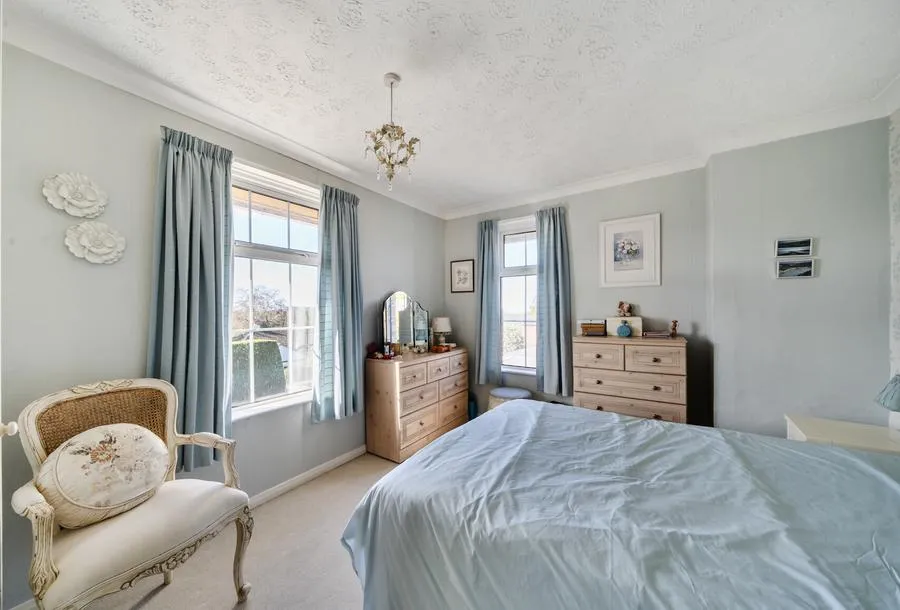 Oldfield Crescent, Cheltenham, GL51, photo 28