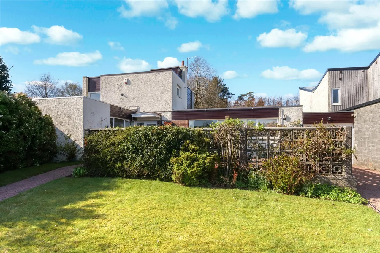4 bed house for sale — Earl Place, Bridge of Weir, PA11