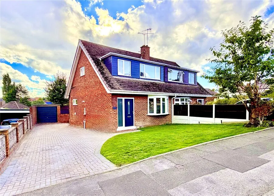 3 bed house for sale — Sough Hall Avenue, Thorpe Hesley, South Yorkshire, S61