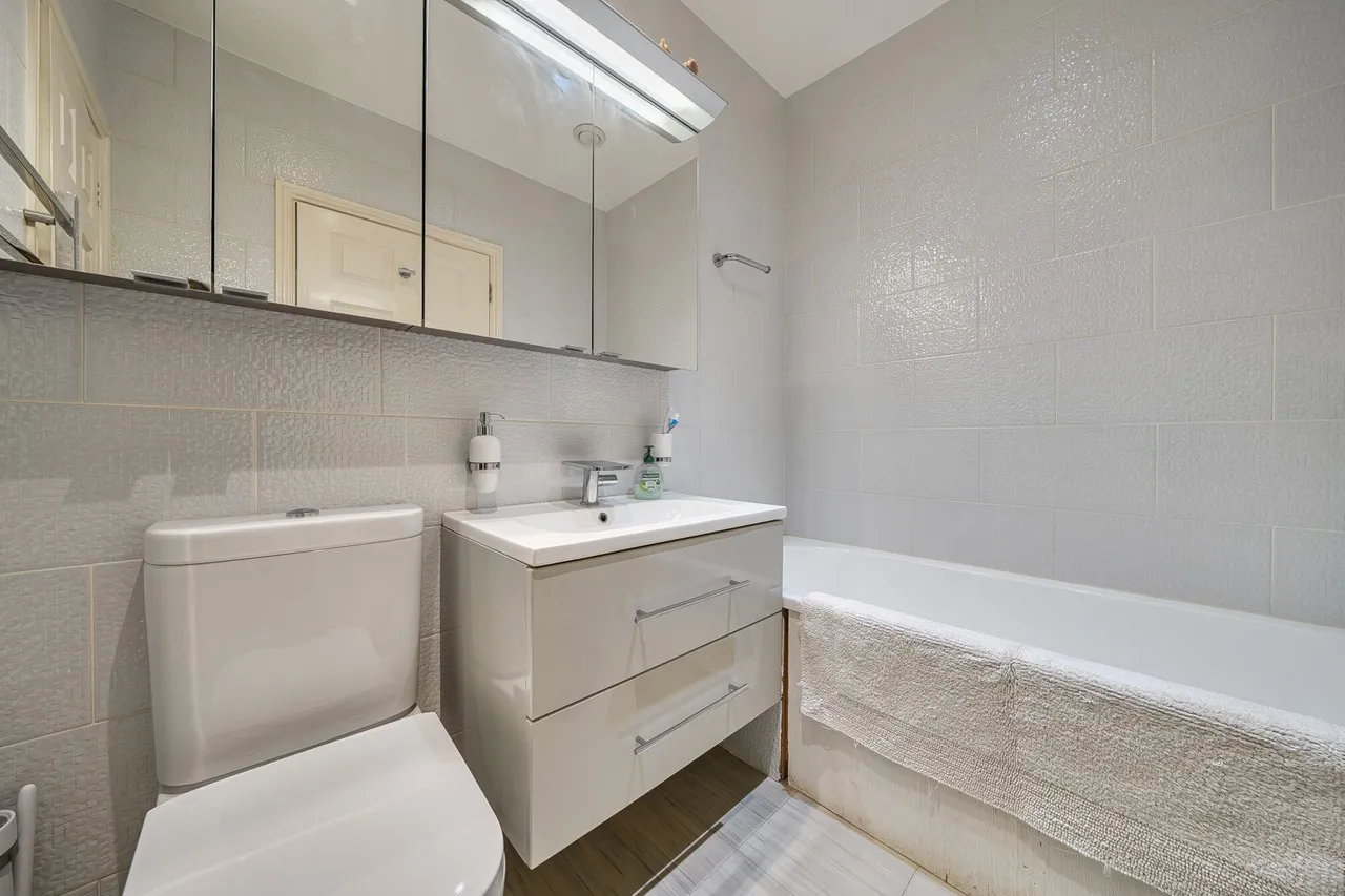 The Boulevard, Kent, DA9, photo 19