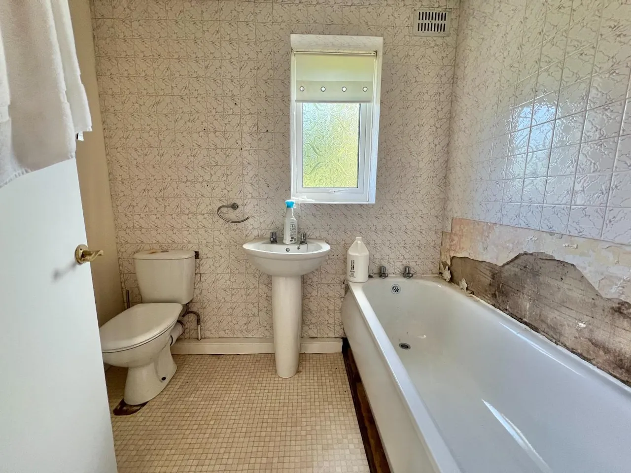 Grasmere Grove, Crook, DL15, photo 10