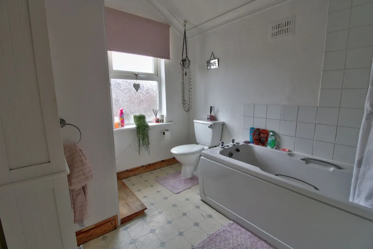 Bramford Lane, Ipswich, IP1, photo 6