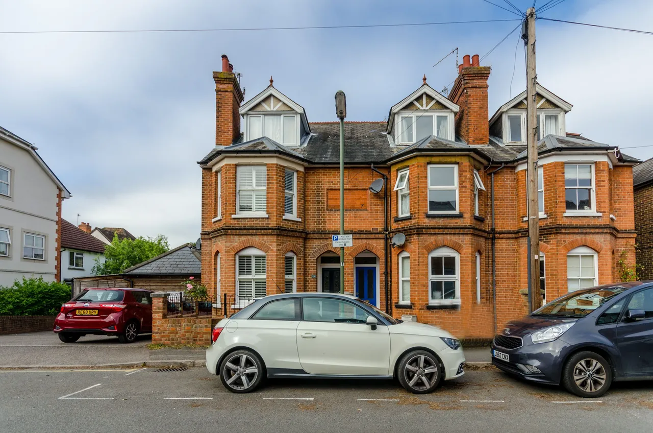 1 bed flat to rent, Guildford, GU1