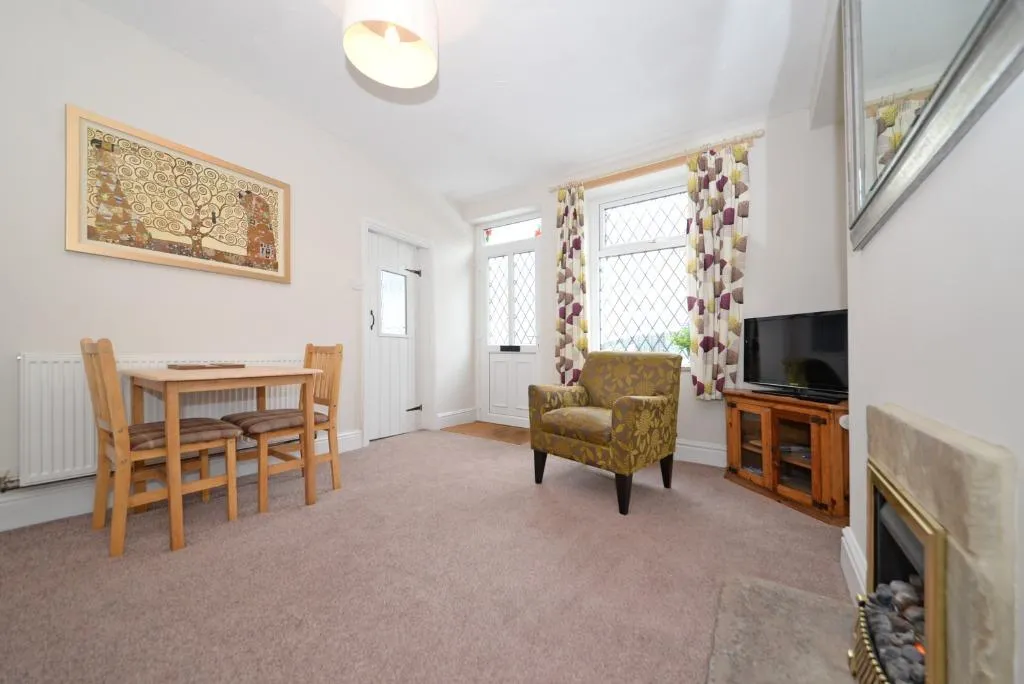 Bessie Street, Barnoldswick, BB18, photo 11