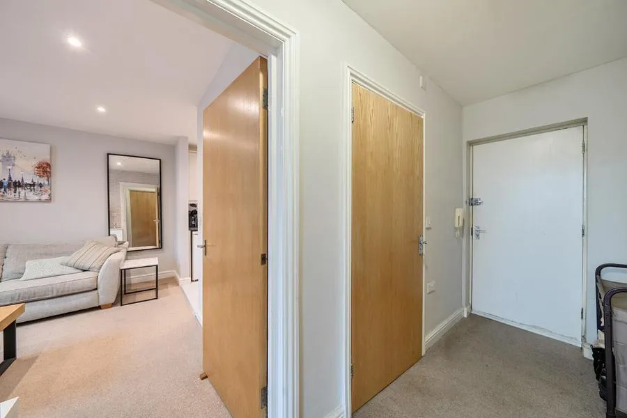 Station Road, Addlestone, KT15, photo 11