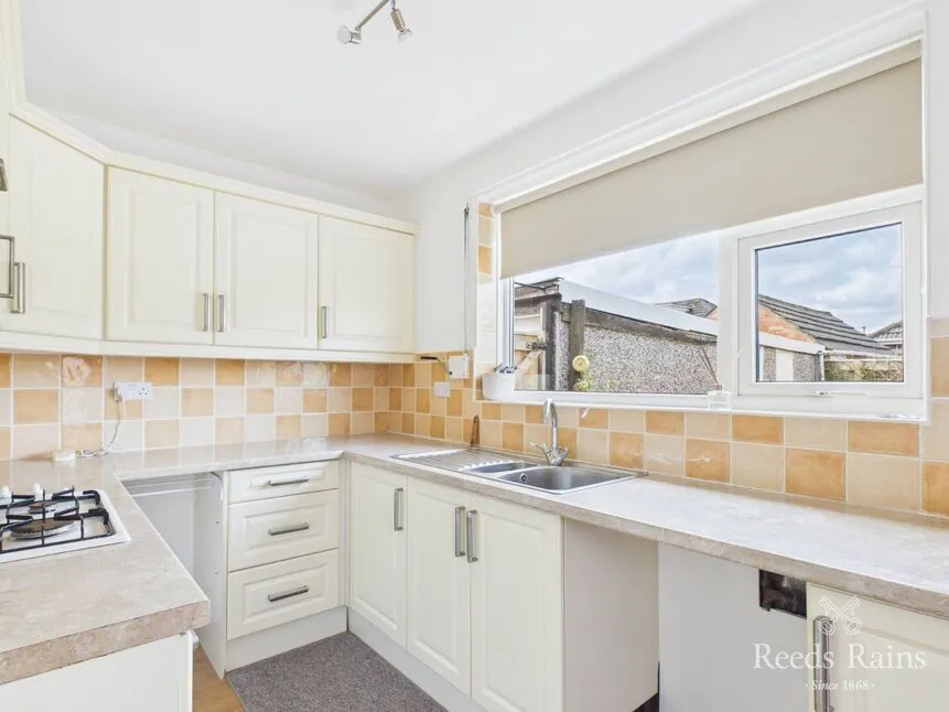 Aylton Drive, Brookfield, North Yorkshire, TS5, photo 5