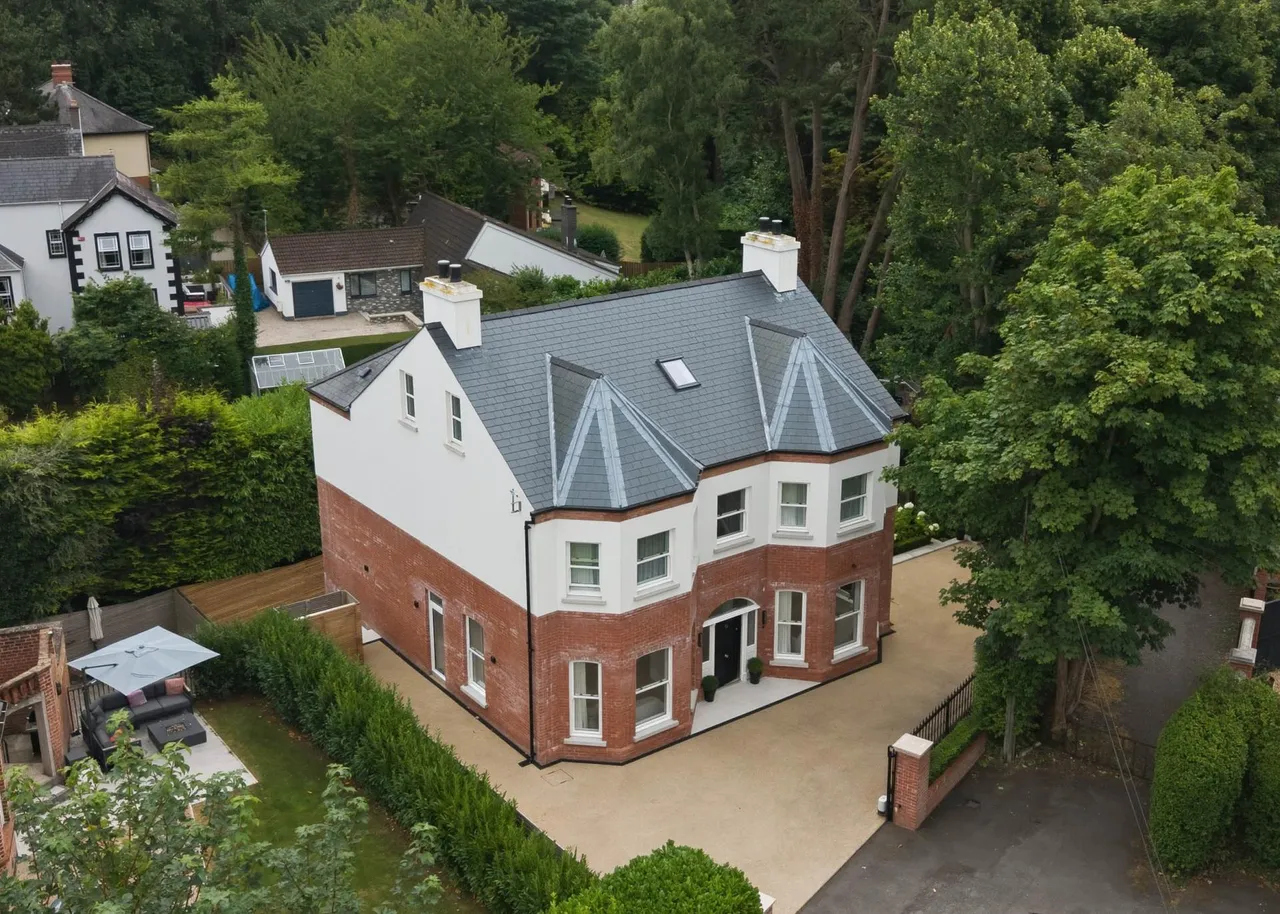 6 bed house for sale, Sandown Park, Belfast
