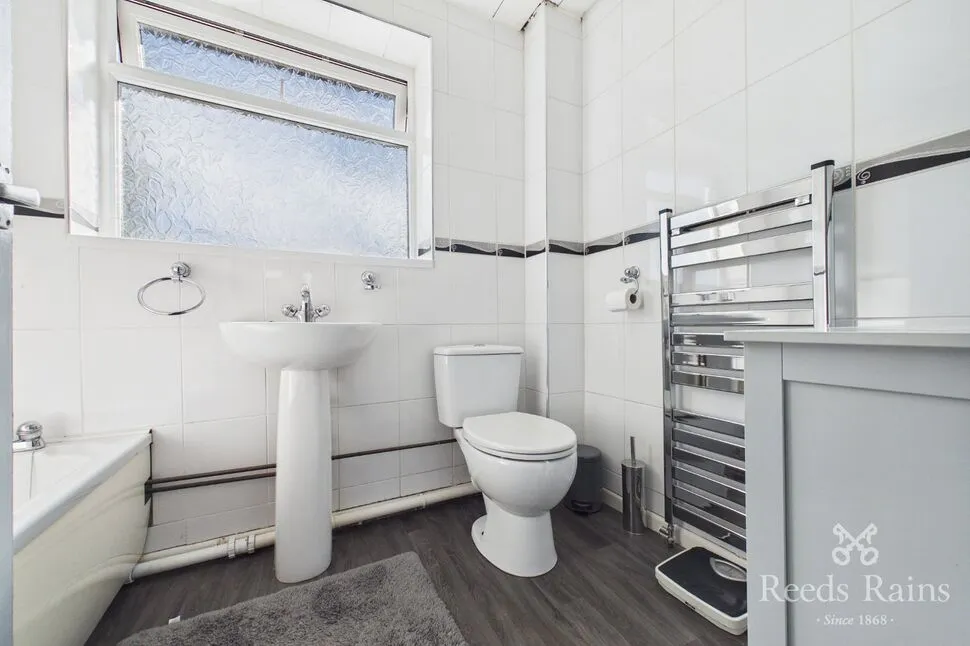 Wollaton Walk, Denton, M34, photo 10