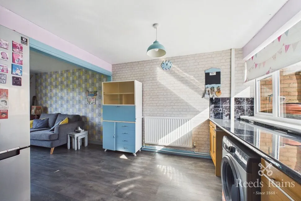 Wollaton Walk, Denton, M34, photo 17