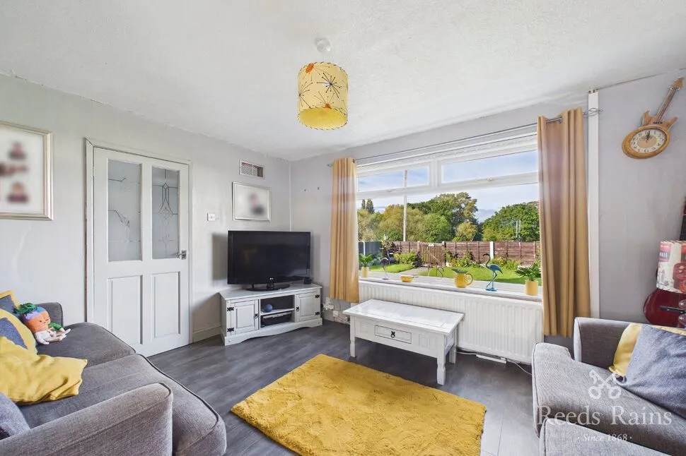 Wollaton Walk, Denton, M34, photo 16