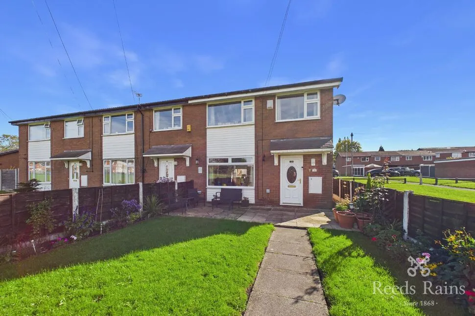 Wollaton Walk, Denton, M34, photo 13