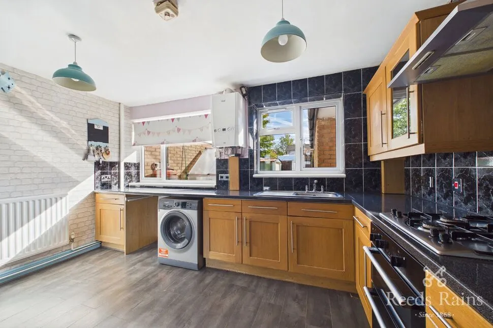 Wollaton Walk, Denton, M34, photo 6