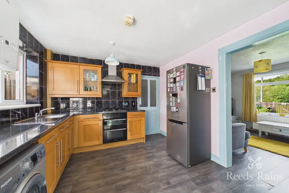 Wollaton Walk, Denton, M34, photo 5