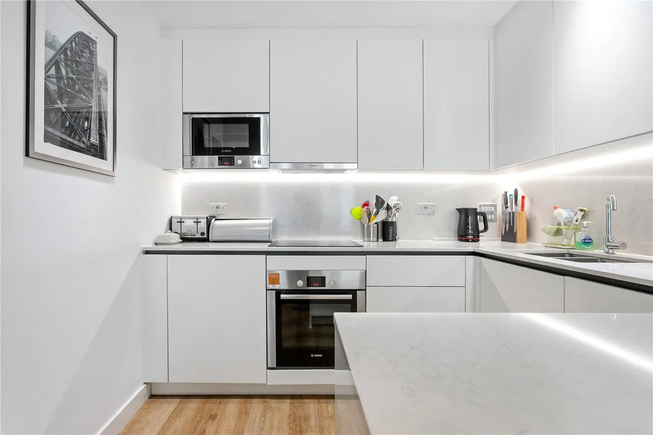 Woodberry Grove, London, N4, photo 8