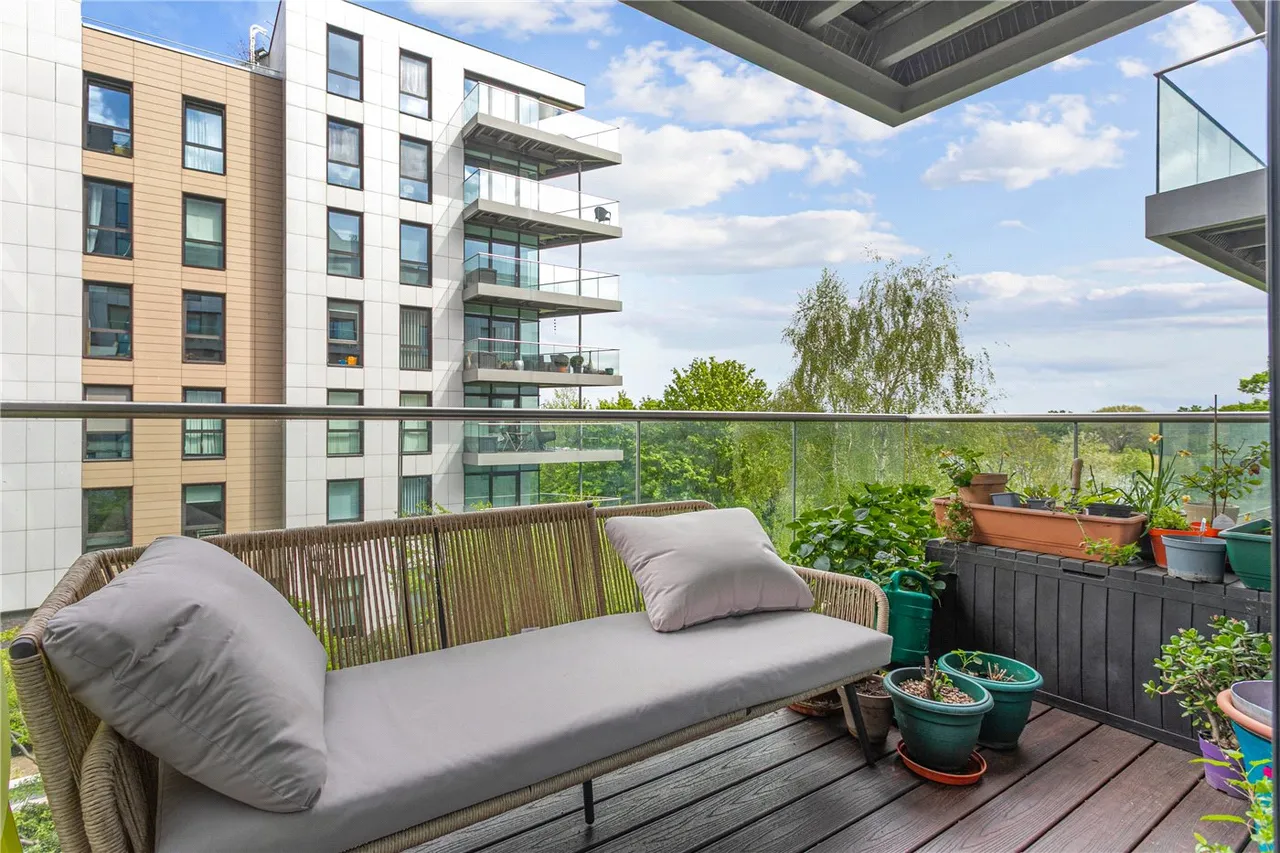 Woodberry Grove, London, N4, photo 11