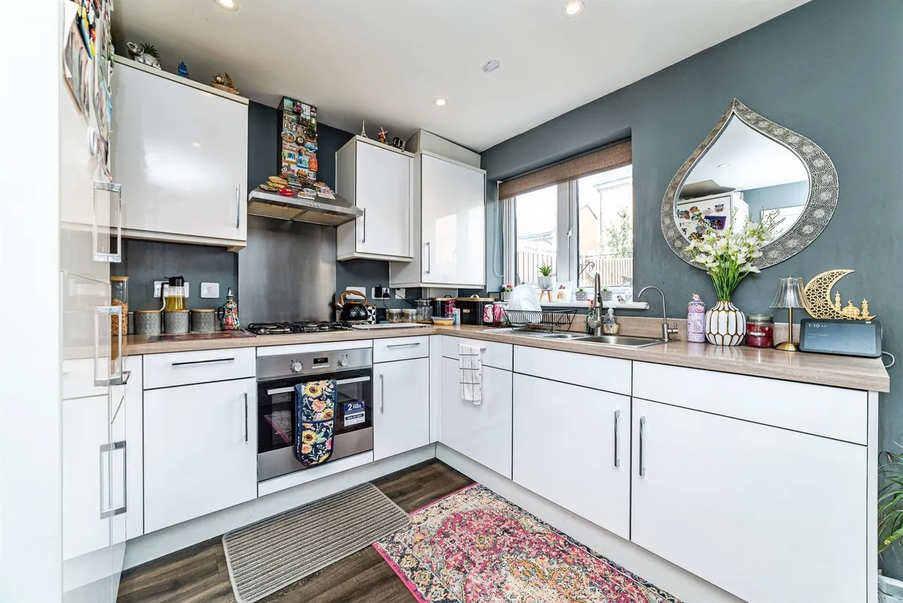 Trinity Way, Basingstoke, RG24, photo 2