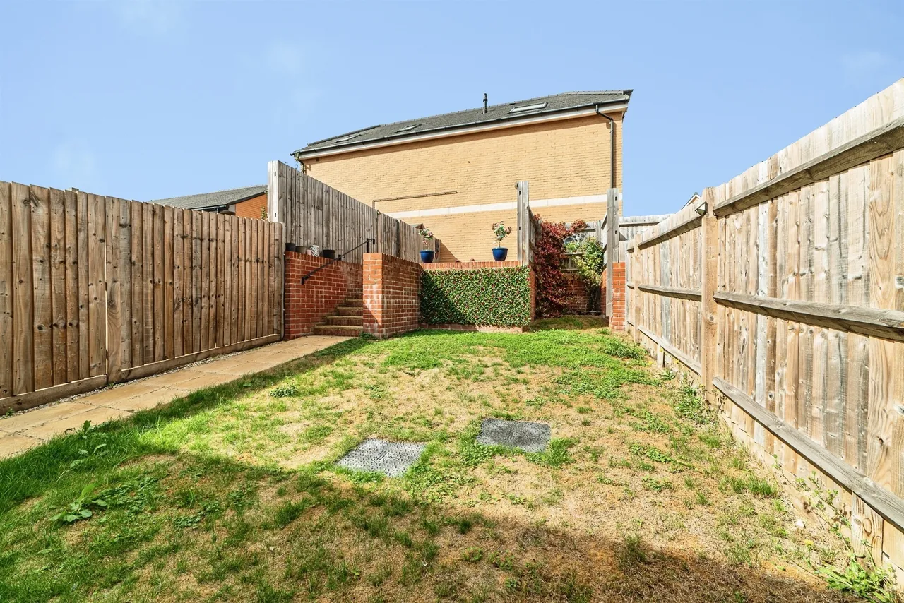 Trinity Way, Basingstoke, RG24, photo 4