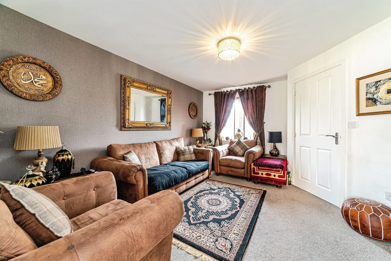 Trinity Way, Basingstoke, RG24, photo 3