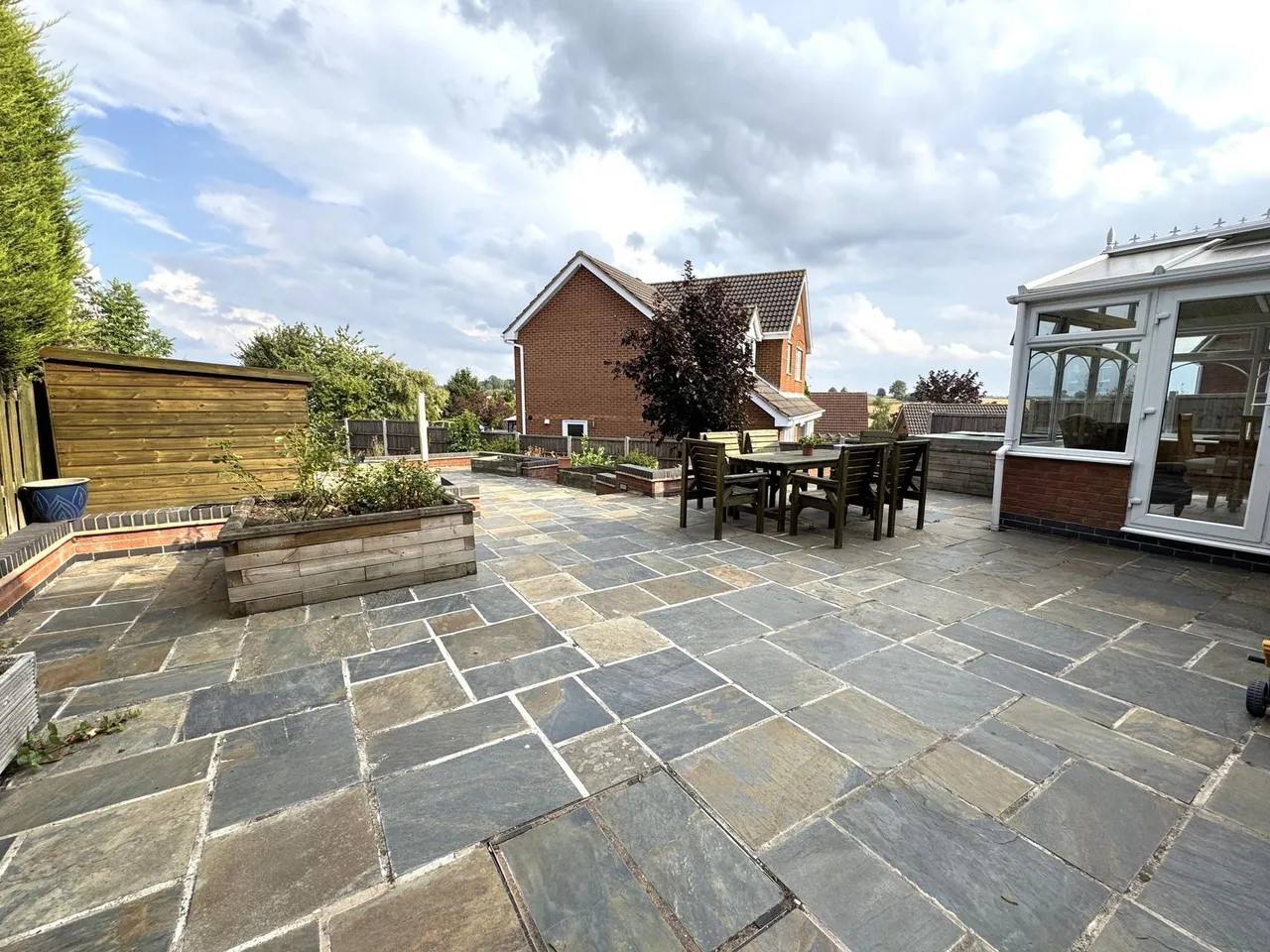 Newby Close, Burton-On-Trent, DE15, photo 21