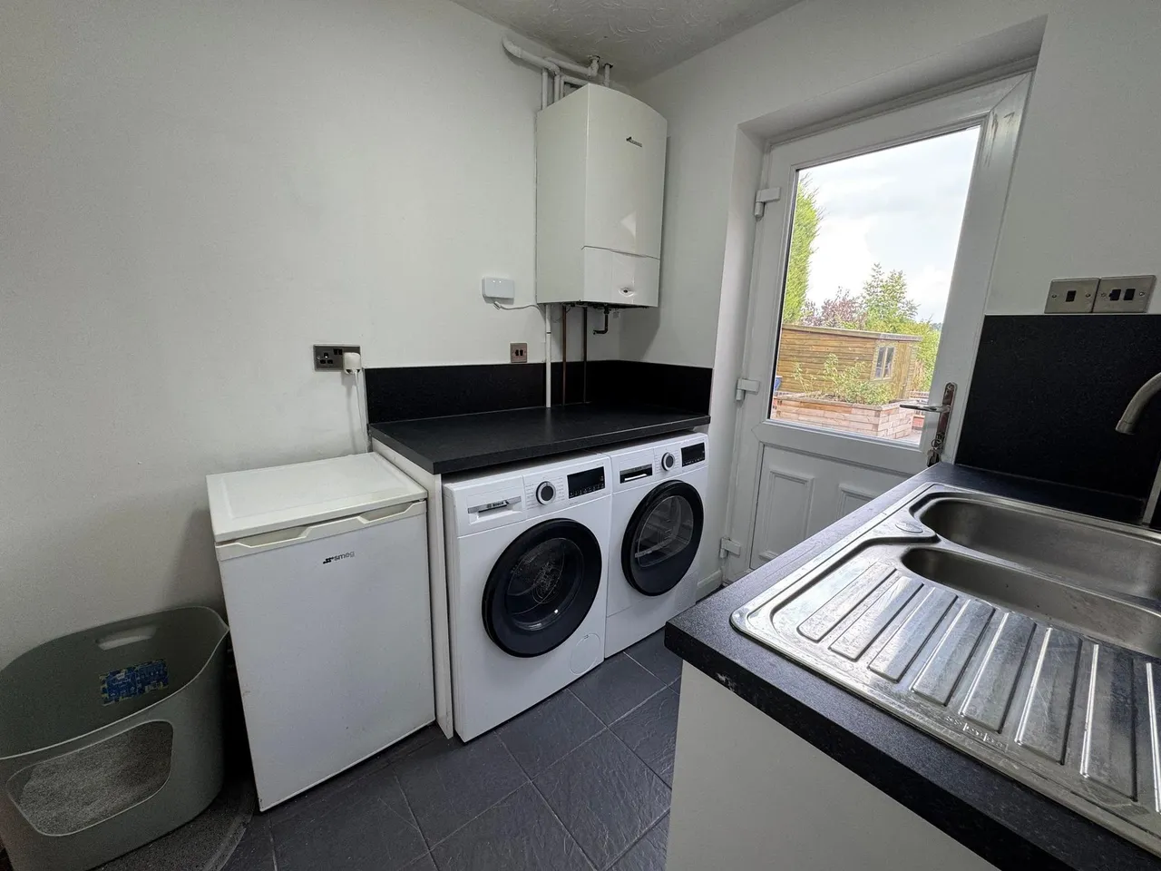 Newby Close, Burton-On-Trent, DE15, photo 9