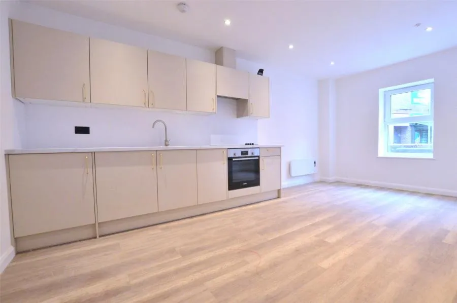 London Road, Redhill, RH1, photo 7