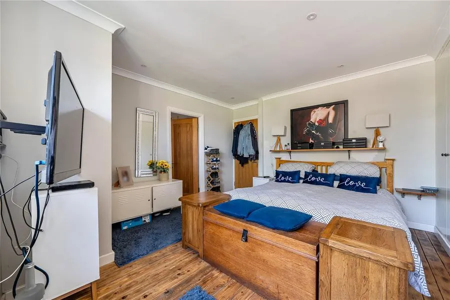 The Street, Fetcham, KT22, photo 20