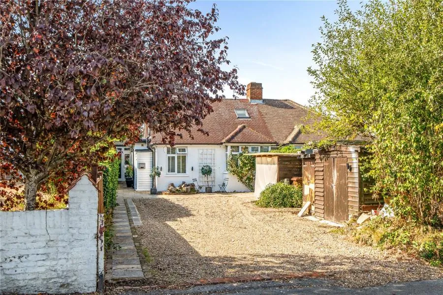 The Street, Fetcham, KT22, photo 2