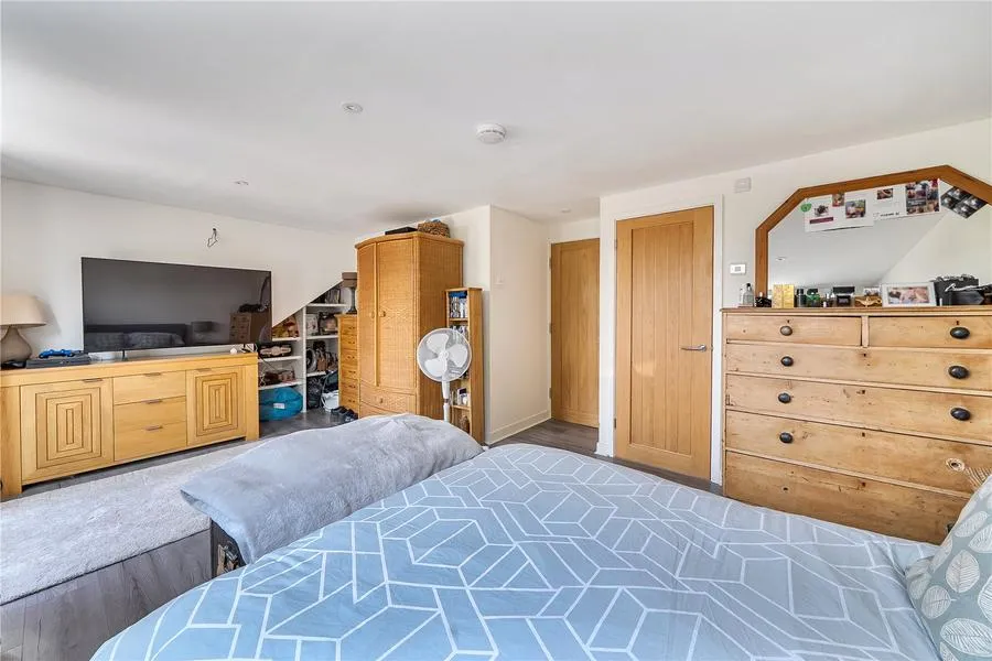 The Street, Fetcham, KT22, photo 23