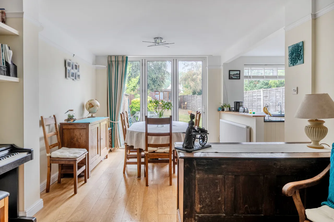 Whitehorse Drive, Epsom, KT18, photo 10