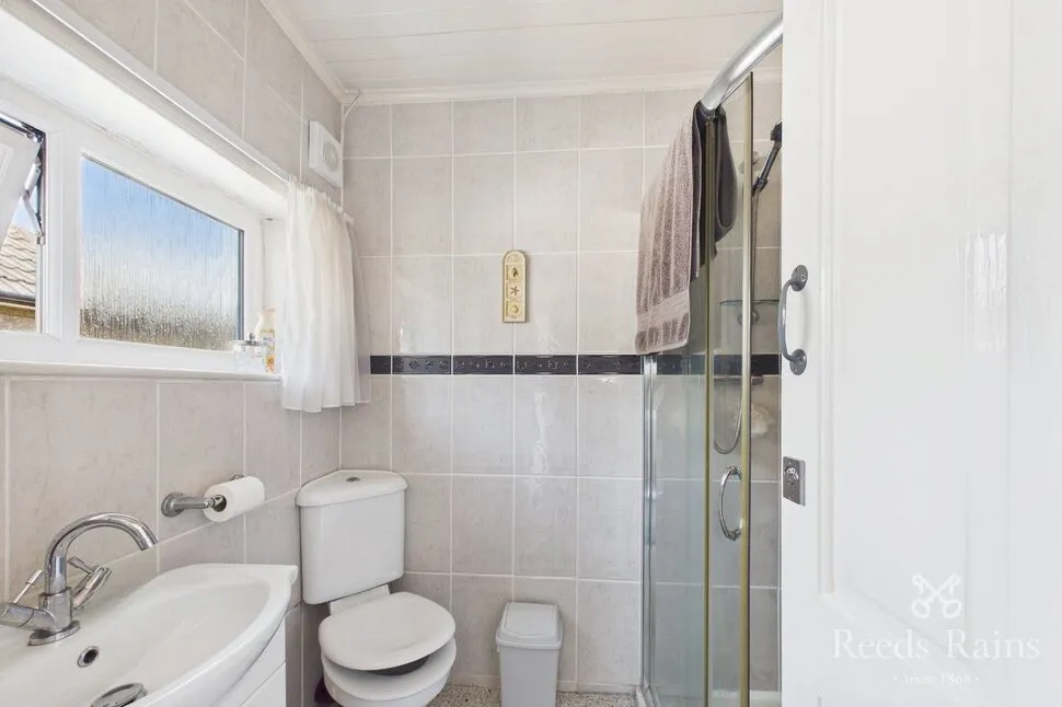 Pyenot Avenue, Cleckheaton, West Yorkshire, BD19, photo 5