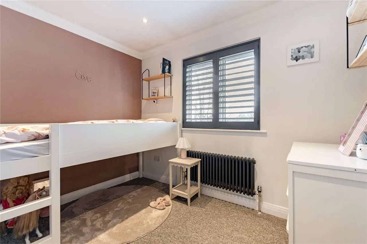 Just Off The Portsmouth Road, Cobham, KT11, photo 11