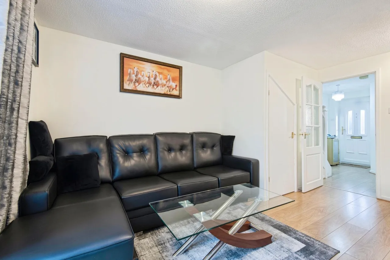 Buttercup Close, Bedford, MK42, photo 4