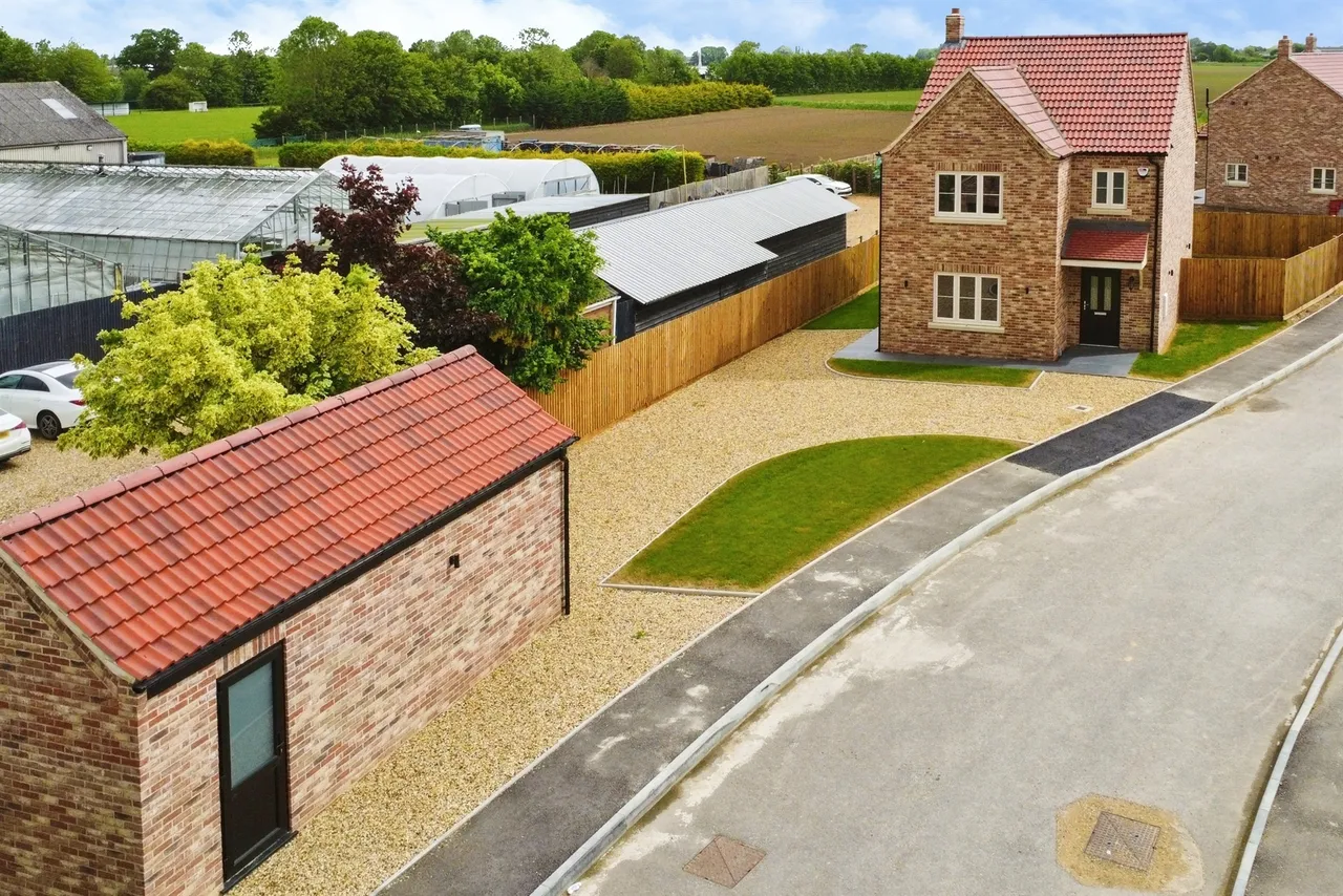 3 bed house for sale — Oakley Way, Outwell, Wisbech