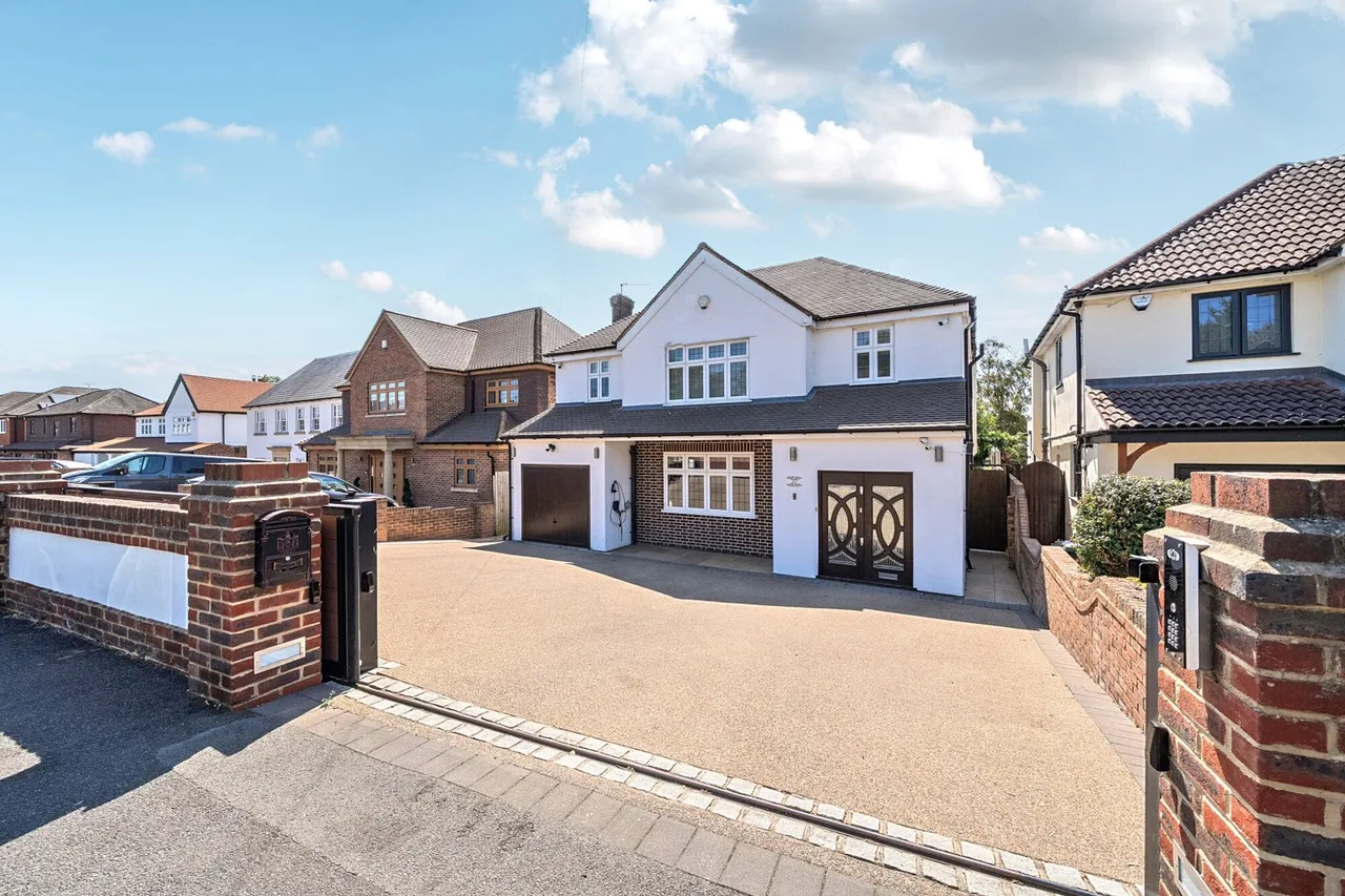 5 bed house for sale — Bean Road, DA6